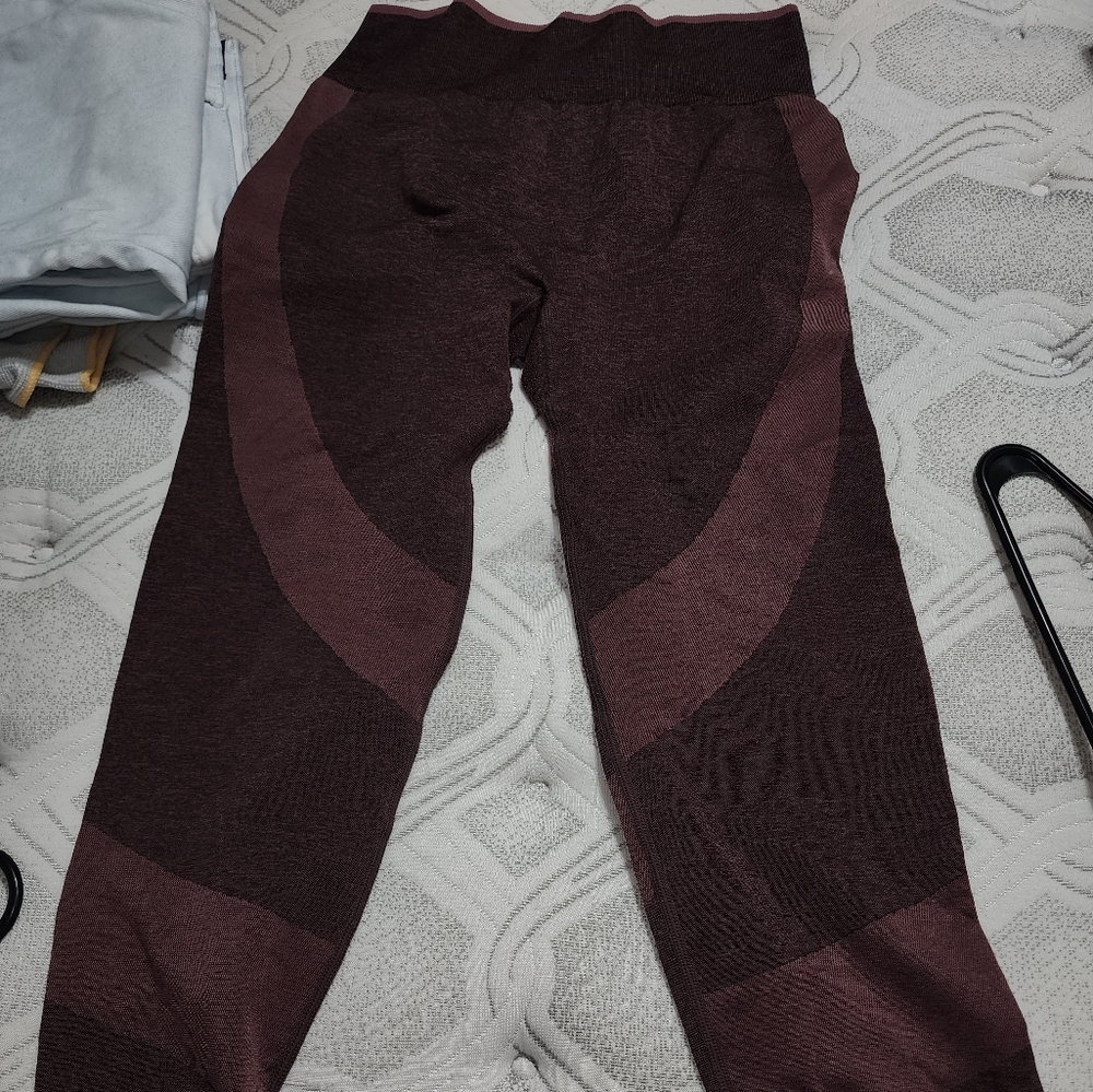 Pink leggings